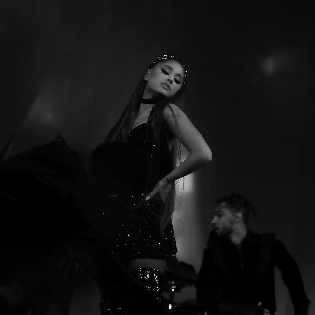 Ariana Grande - December 2019 [Images] | Forum | FusoElektronique