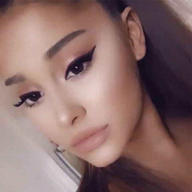 Ariana Grande - October 2019 [Images] | Forum | FusoElektronique