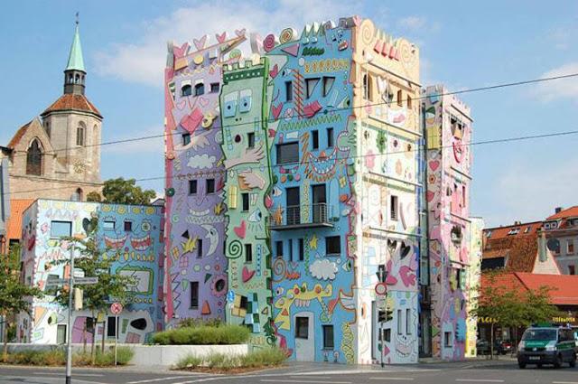 The Happy Rizzi House by Konrad Kloster and James Rizzi | Forum ...