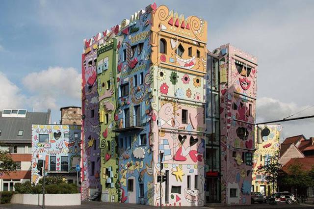 The Happy Rizzi House by Konrad Kloster and James Rizzi | Forum ...
