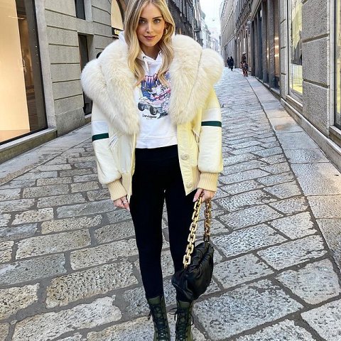 Chiara ferragni balenciaga best sale triple s